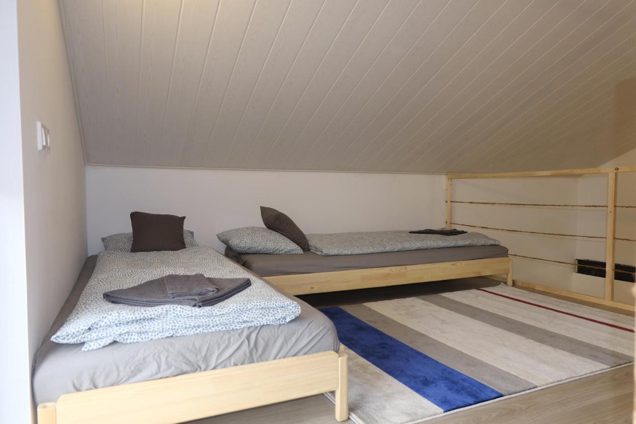 Kajari Apartmanhaz Balatonfőkajár エクステリア 写真