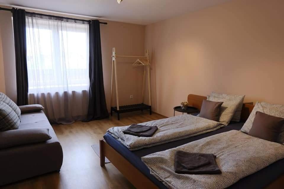Kajari Apartmanhaz Balatonfőkajár エクステリア 写真